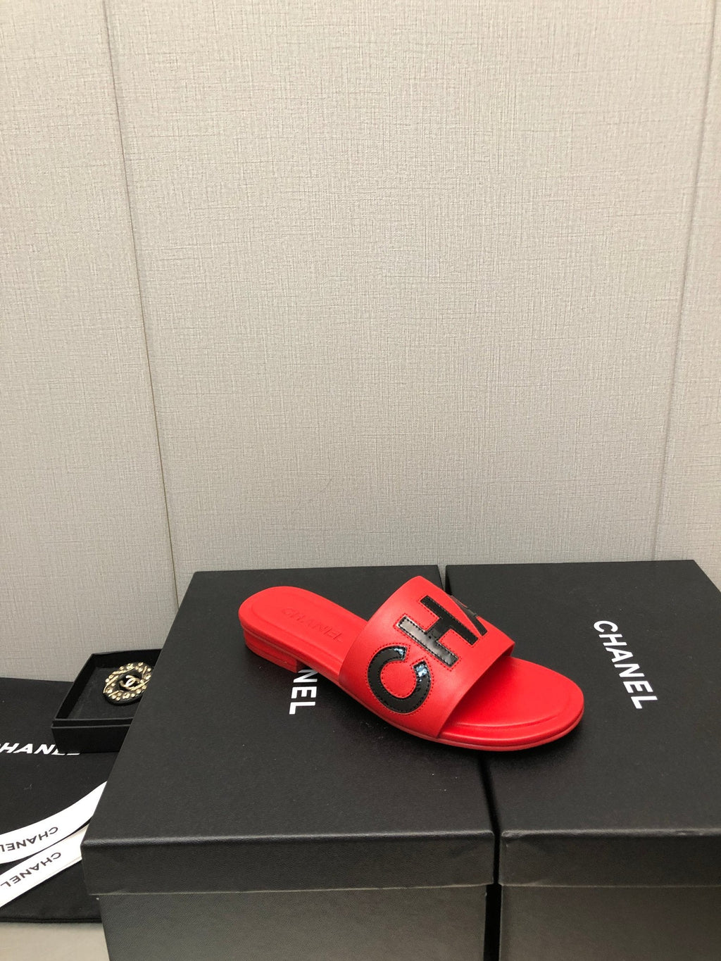 Chanel G40129 Women's Slippers Shoes Lambskin C90230