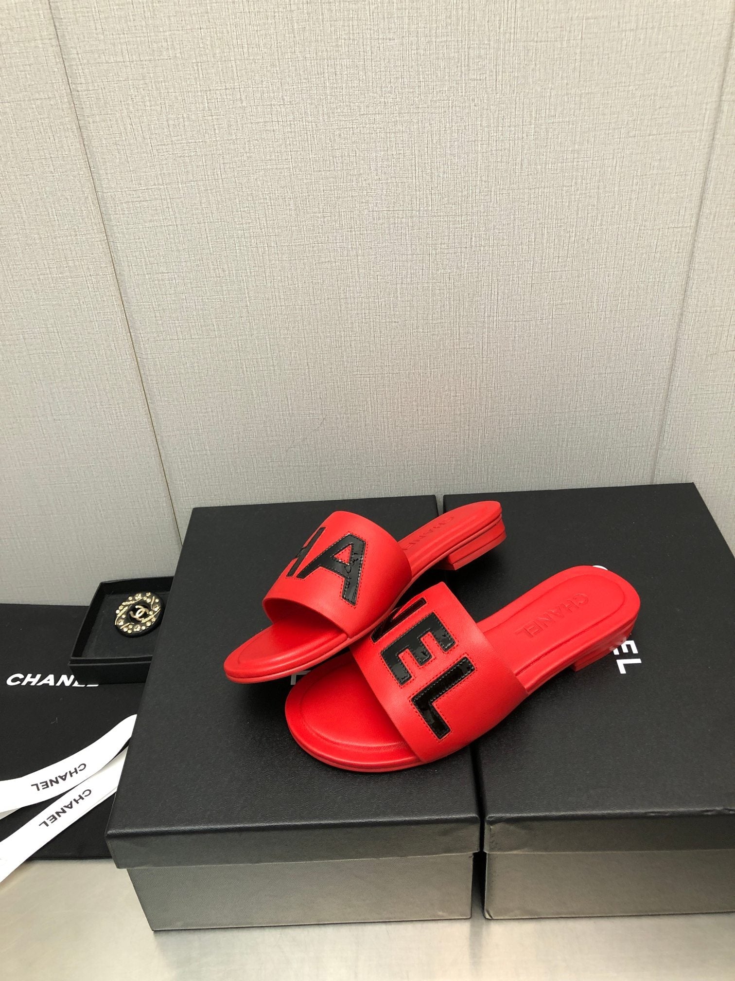 Chanel G40129 Women's Slippers Shoes Lambskin C90230 - 35 - View 8