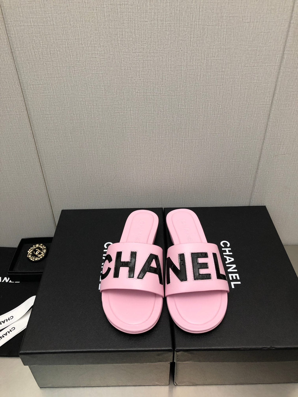 Chanel G40129 Women's Slippers Shoes Lambskin C90231