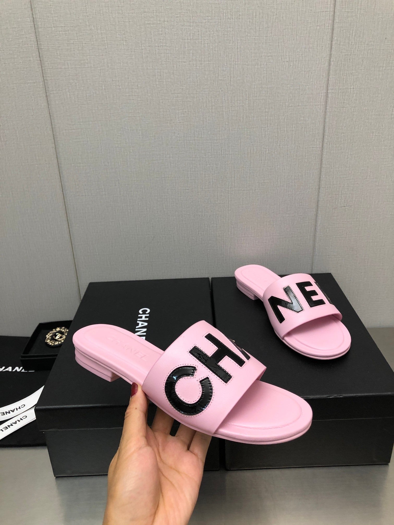 Chanel G40129 Women's Slippers Shoes Lambskin C90231 - 35 - View 7