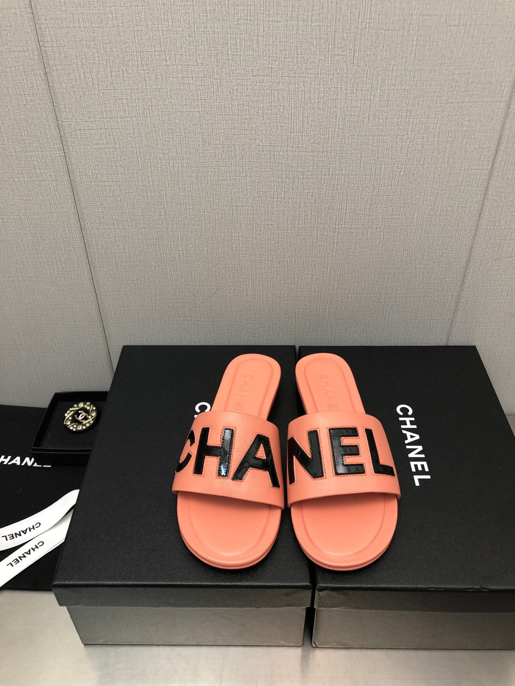 Chanel G40129 Women's Slippers Shoes Lambskin C90233