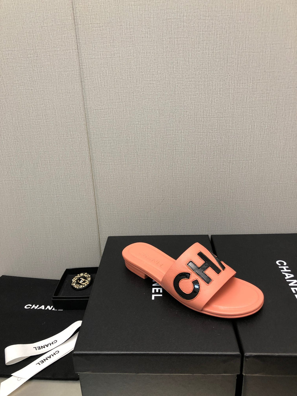 Chanel G40129 Women's Slippers Shoes Lambskin C90233