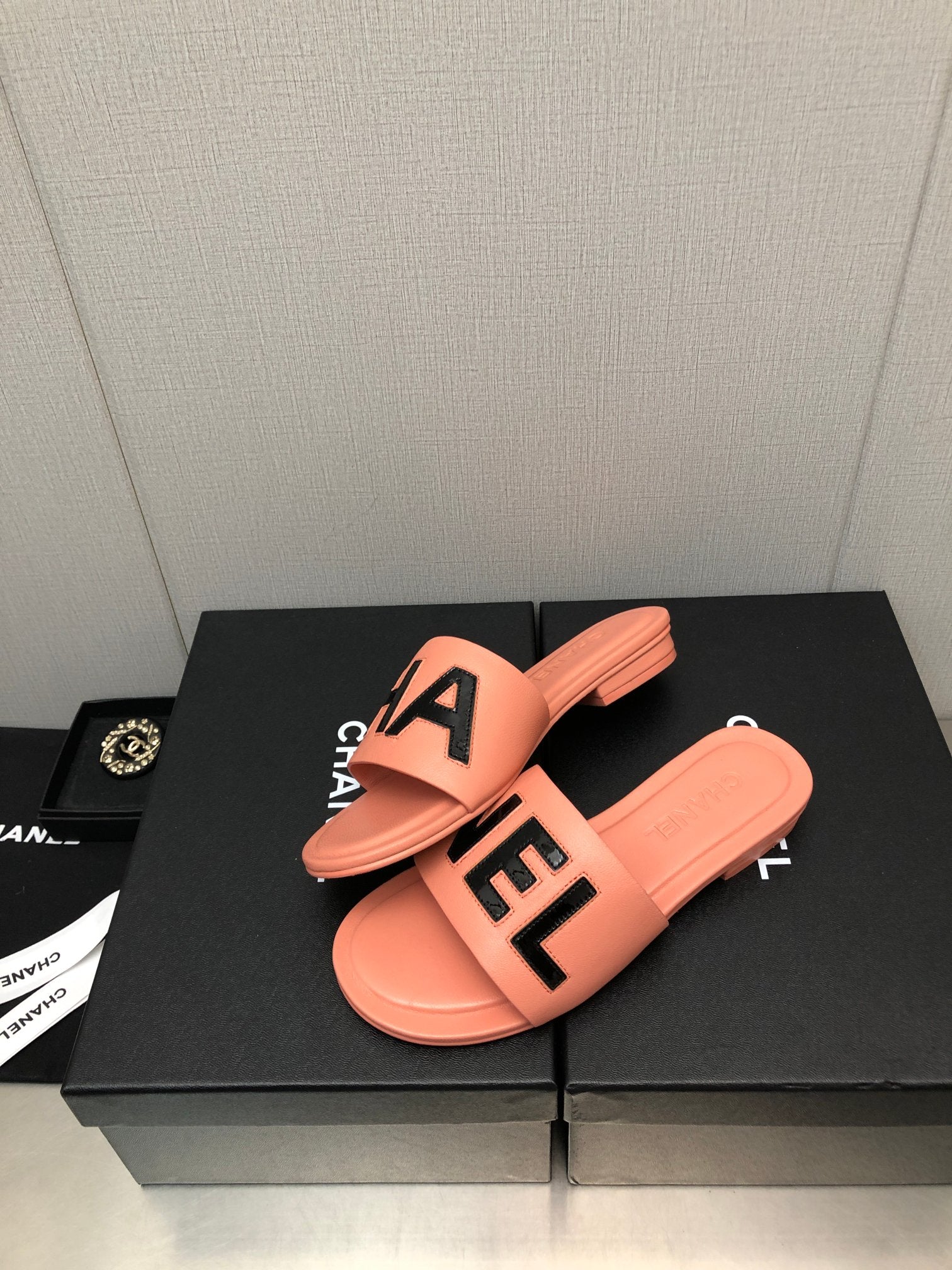 Chanel G40129 Women's Slippers Shoes Lambskin C90233 - 35 - View 7