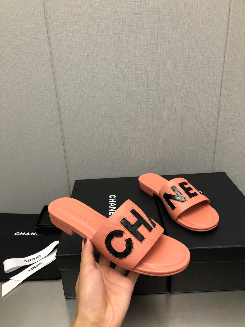 Chanel G40129 Women's Slippers Shoes Lambskin C90233