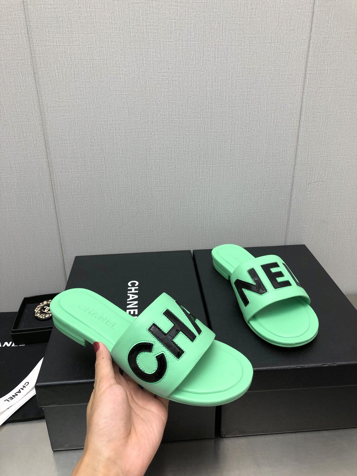 Chanel G40129 Women's Slippers Shoes Lambskin C90234 - 35 - View 5