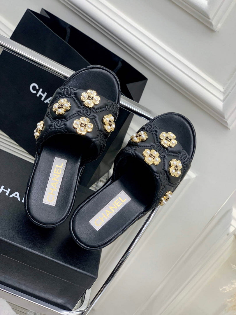 Chanel G40132 Women's Slippers Shoes Lambskin C90207