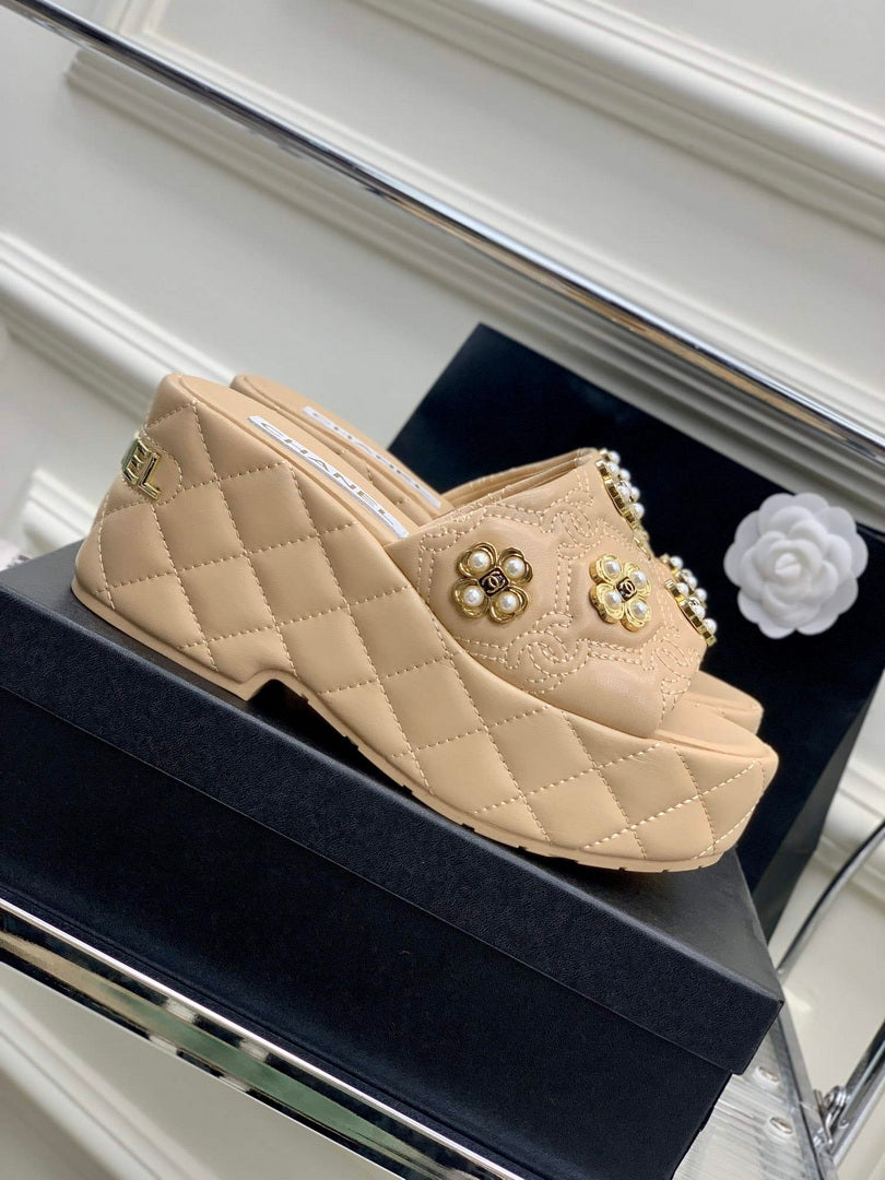 Chanel G40132 Women's Slippers Shoes Lambskin C90208 - 35 - View 6