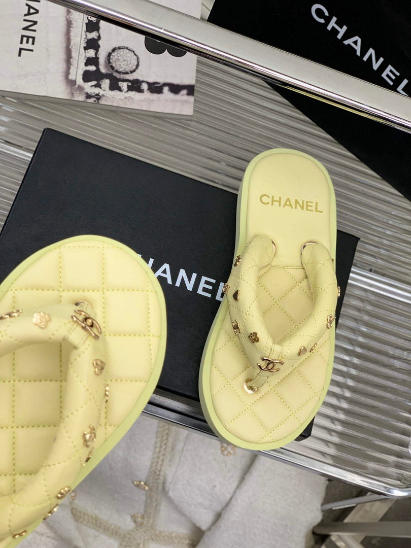 Chanel G40132 Women's Slippers Shoes Lambskin C90209 - 35 - View 4