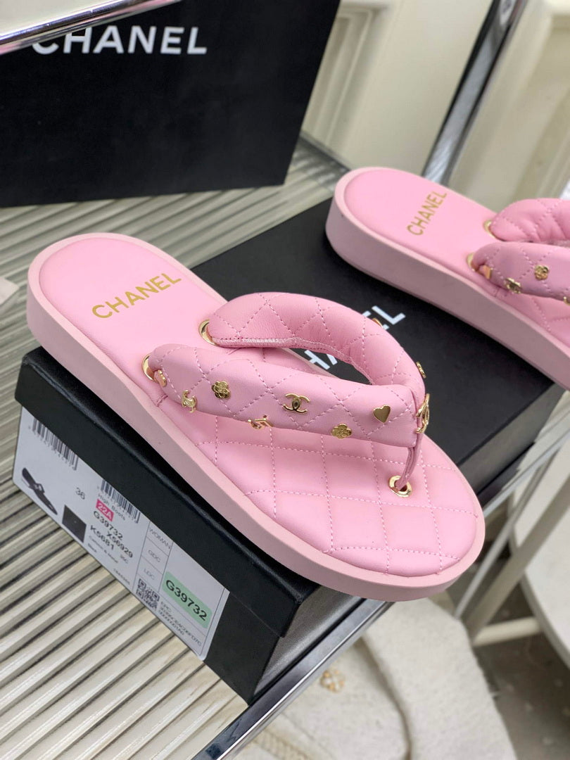 Chanel G40132 Women's Slippers Shoes Lambskin C90210