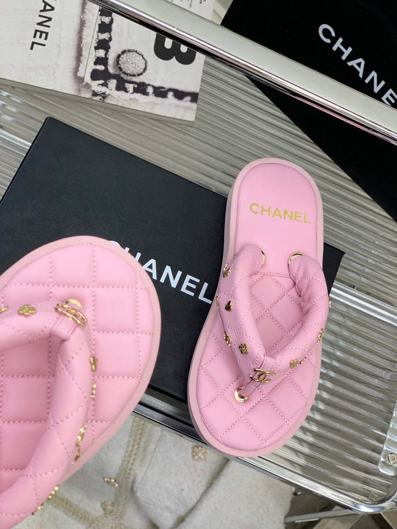 Chanel G40132 Women's Slippers Shoes Lambskin C90210