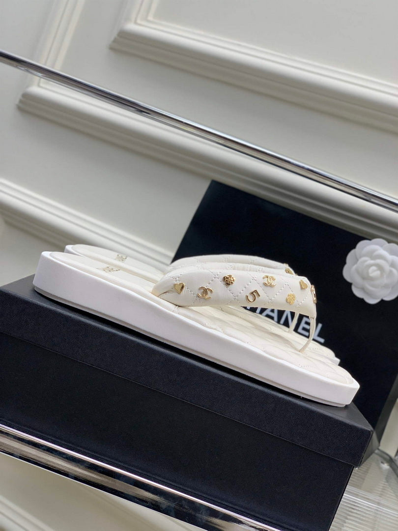 Chanel G40132 Women's Slippers Shoes Lambskin C90211