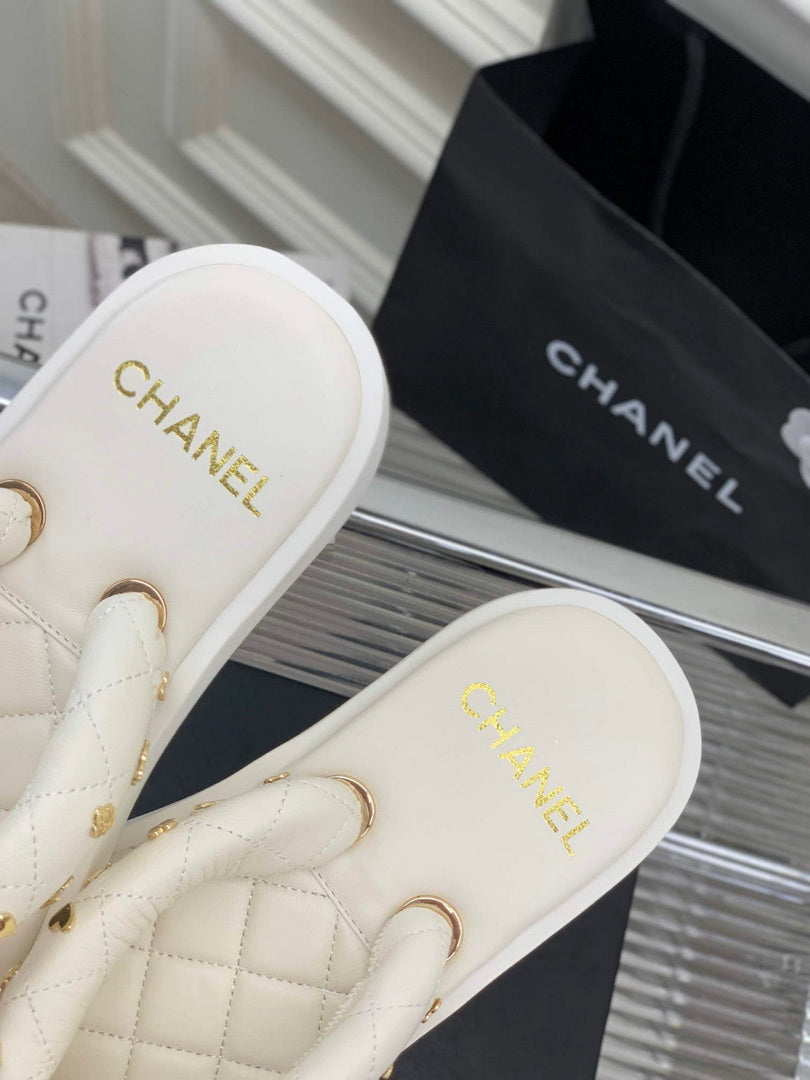 Chanel G40132 Women's Slippers Shoes Lambskin C90211