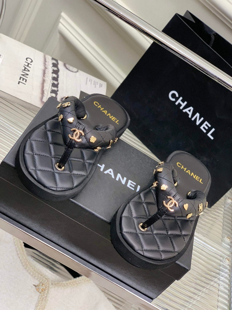 Chanel G40132 Women's Slippers Shoes Lambskin C90212