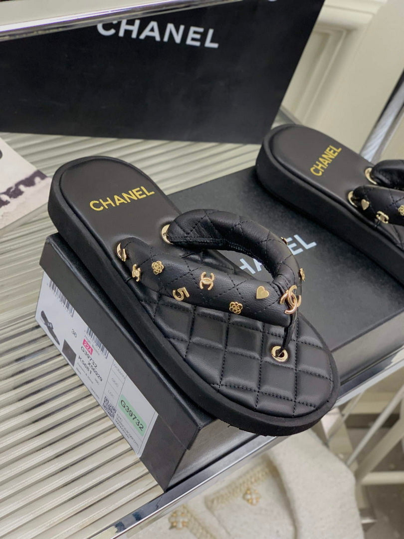 Chanel G40132 Women's Slippers Shoes Lambskin C90212