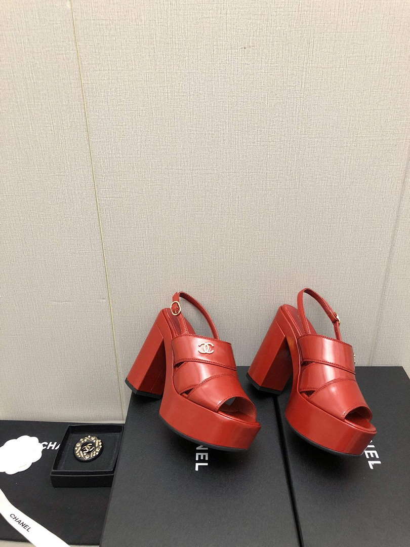 Chanel G45016 Patent Crumpled Lambskin Sandals C88321 - US 4=Euro 35 - View 4