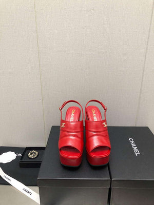 Chanel G45016 Patent Crumpled Lambskin Sandals C88325 - US 4=Euro 35 - View 2
