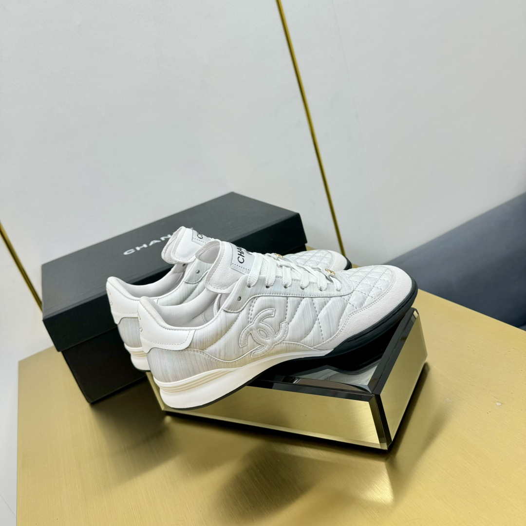 Chanel G45839 Women 24B Trainers Shiny Calfskin Calfskin & Suede Calfskin C91256 - Fmale-Euro 35=US 4 - View 6