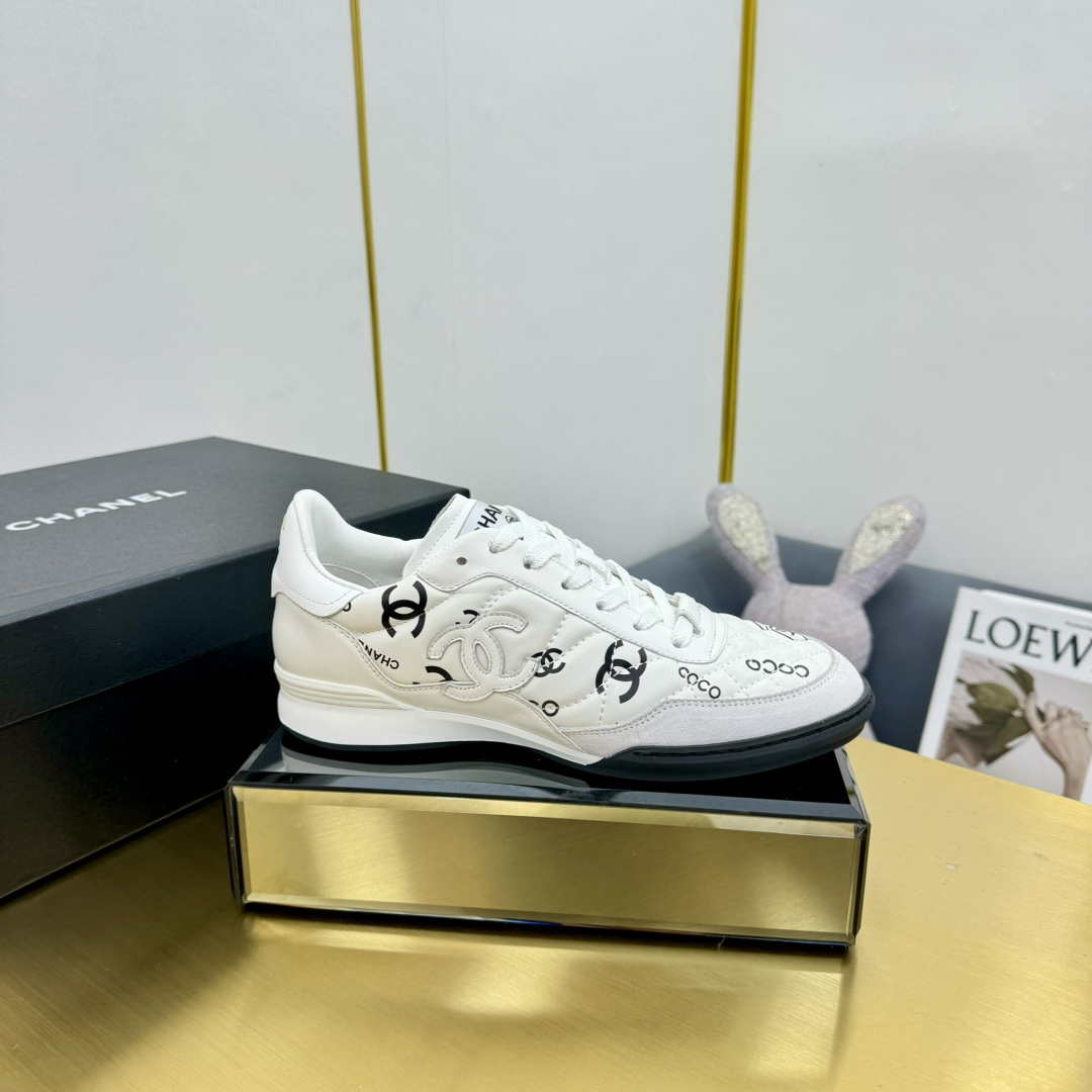Chanel G45839 Women 24B Trainers Shiny Calfskin Calfskin & Suede Calfskin C91259 - Fmale-Euro 35=US 4 - View 1