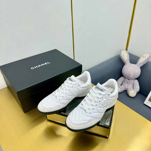 Chanel G45839 Women 24B Trainers Shiny Calfskin Calfskin & Suede Calfskin C91264 - Fmale-Euro 35=US 4 - View 3