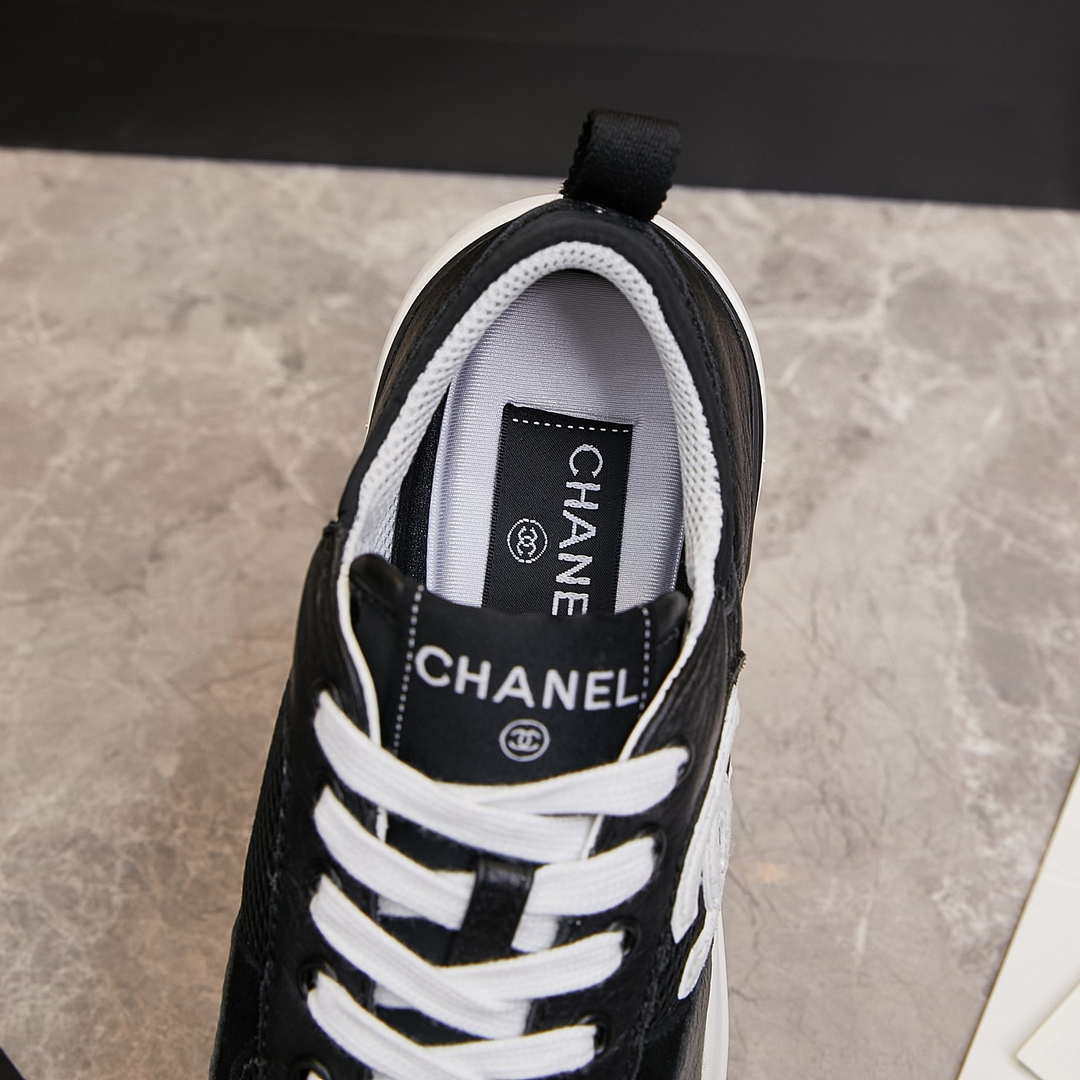 Chanel G46076 Women 24B Trainers Grained Calfskin Black & White C91291