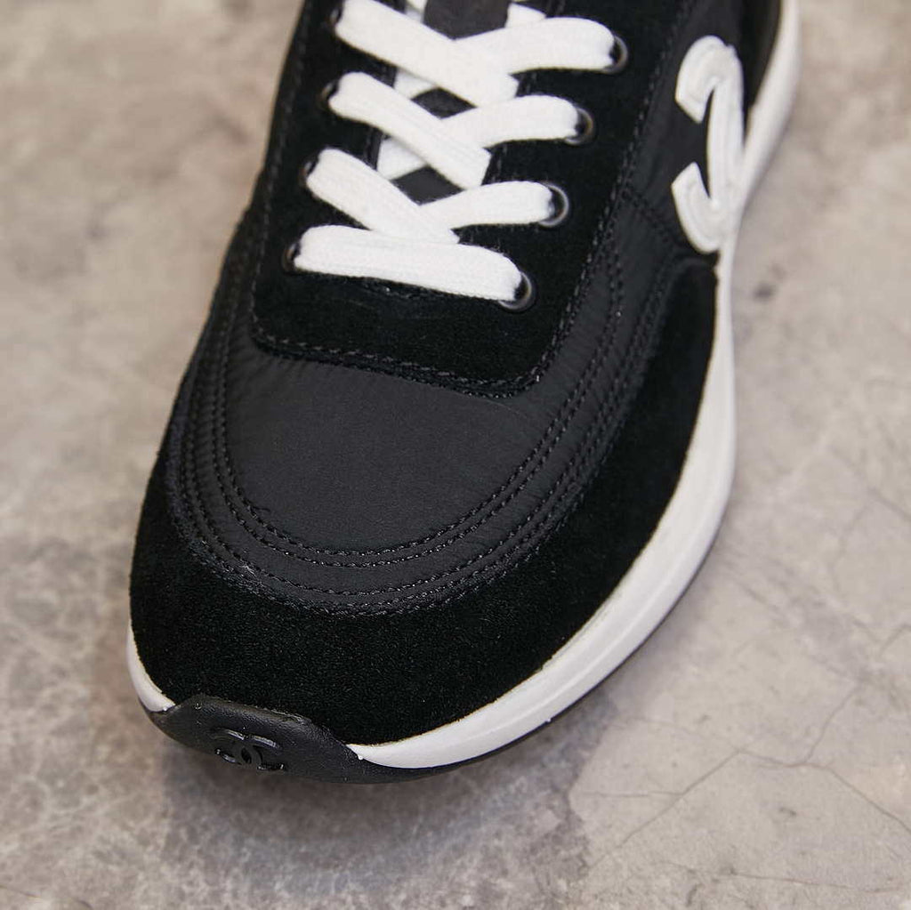 Chanel G46076 Women 24B Trainers Suede leather Black & White C91294