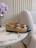 Chanel G46718 Mary Janes Lambskin Patent Calfskin Imitation Pearls & Metal C90301