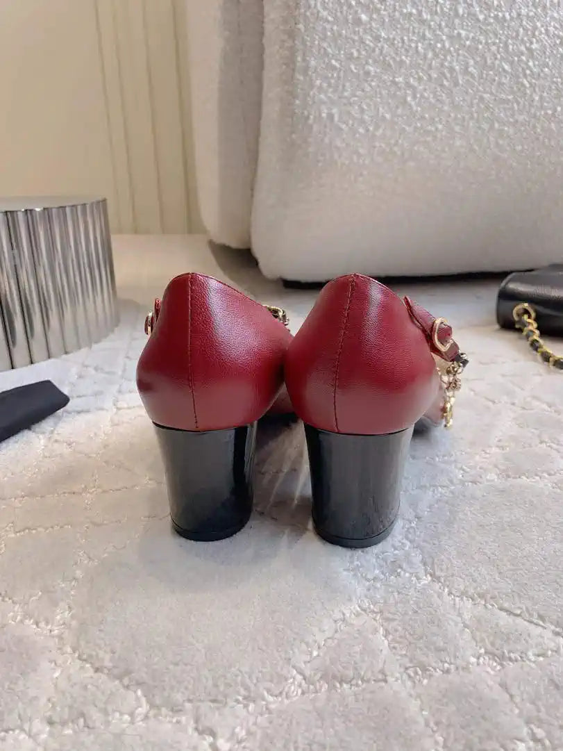 Chanel G46718 Mary Janes Lambskin Patent Calfskin Imitation Pearls & Metal C90310