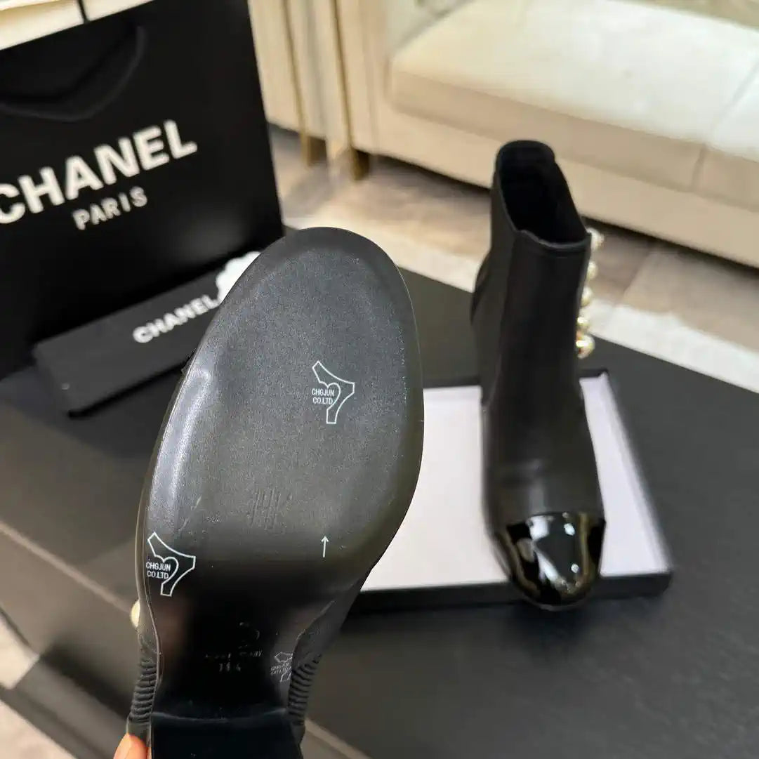 Chanel G46755 Short Boots Stretch Lambskin & Pearl C90332
