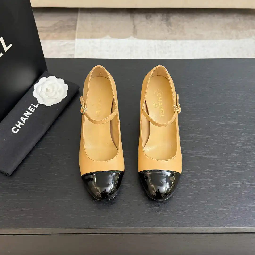 Chanel G46775 Lambskin Patent Calfskin & Imitation Pearls C90318