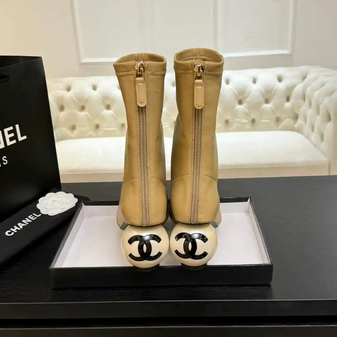 Chanel G46776 Mid-Calf Boots Stretch Lambskin & Patent Calfskin C90324