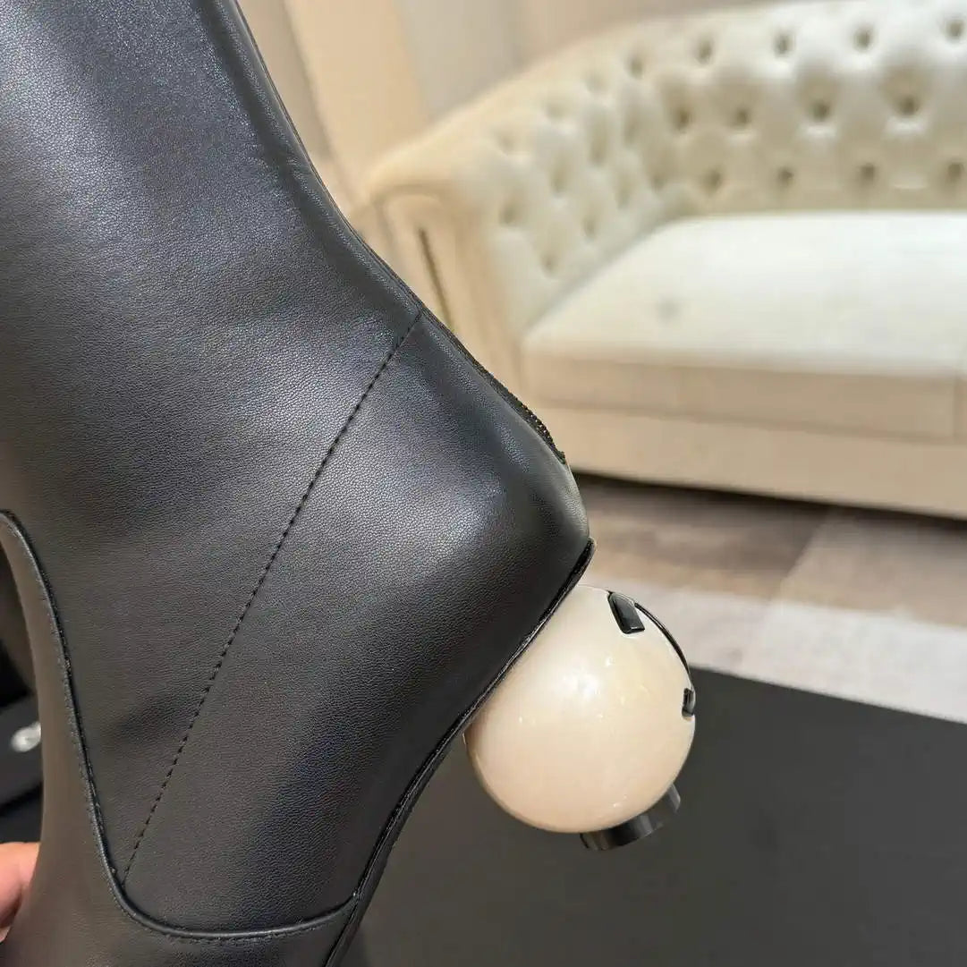 Chanel G46777 Long Boots Stretch Lambskin & Patent Calfskin C90326