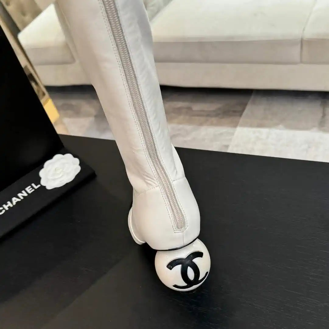 Chanel G46777 Long Boots Stretch Lambskin & Patent Calfskin C90327