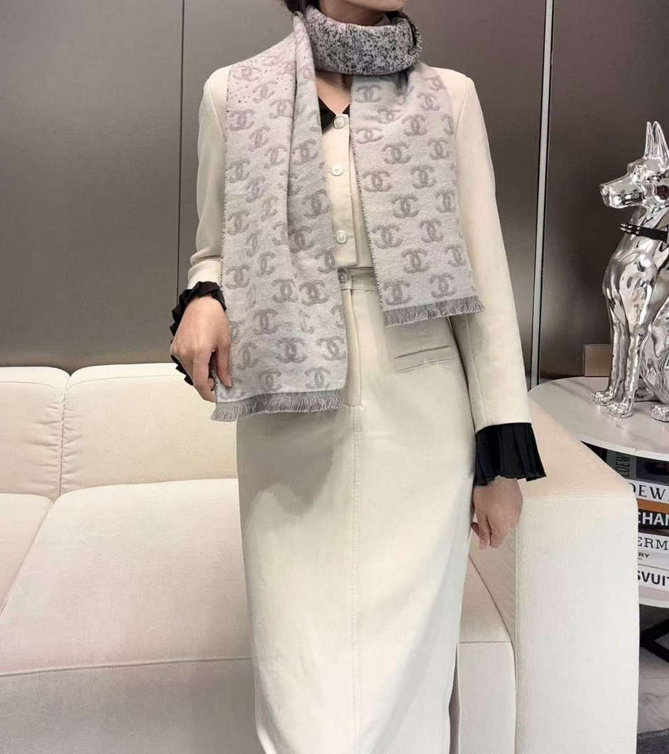 Chanel Gradient Scarf Designer Scarf C88726
