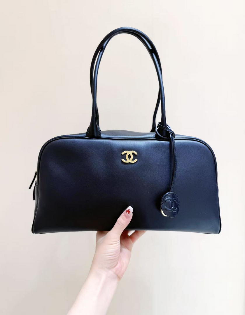 Chanel Large Bowling  Bag With Handel Calfskin & Gold-Tone Metal  AS6211  Black