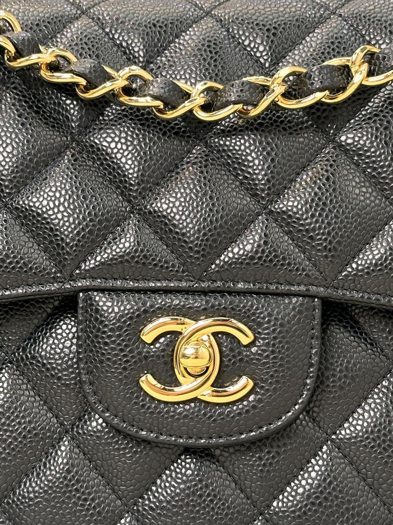 Chanel Large Flap Handbag Classic bag Grained shiny Calfskin gold  A58600 Black