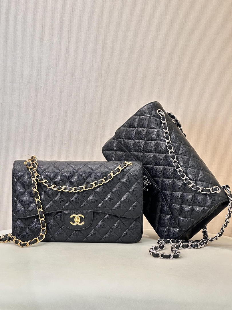 Chanel Large Flap Handbag Classic bag Grained shiny Calfskin gold  A58600 Black