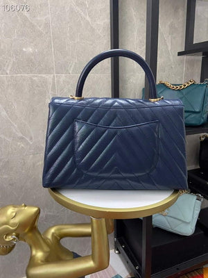 Chanel Large Top Handle Bag A92991 lambskin V gird Navy Blue Gold - Default Title - View 2