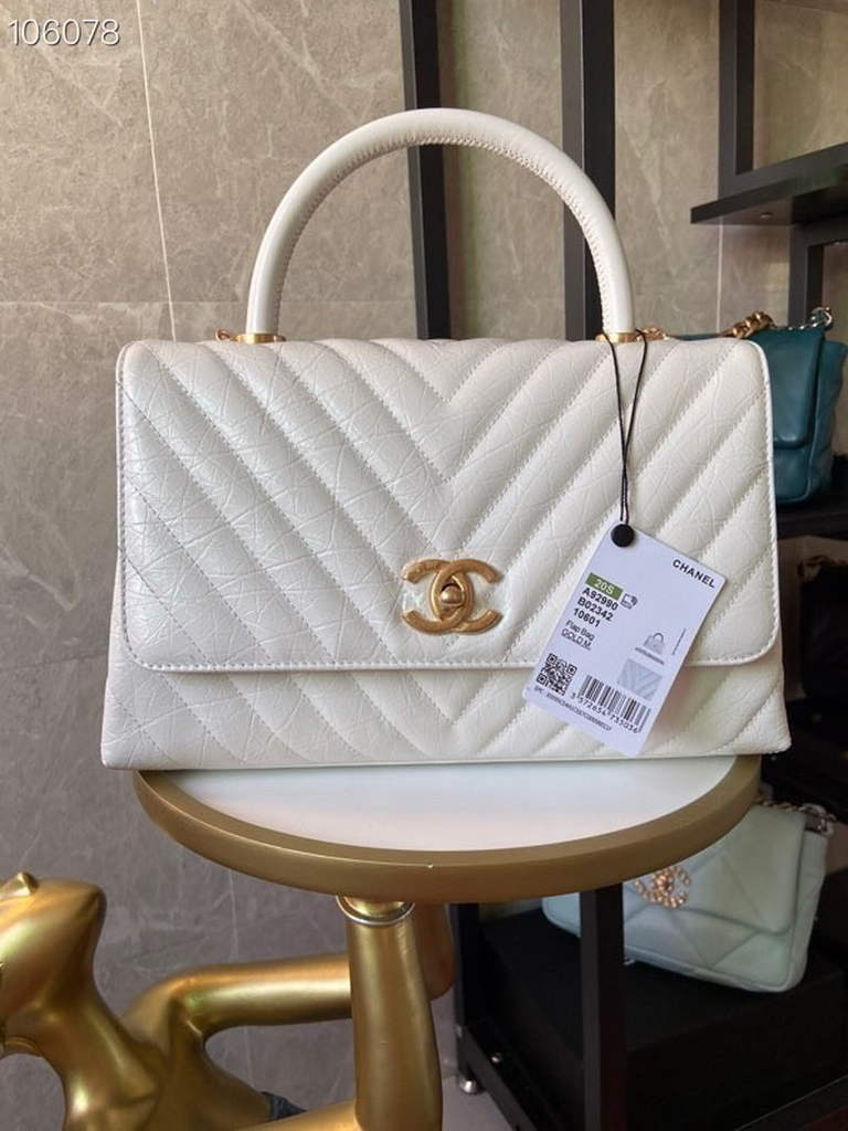 Chanel Large Top Handle Bag A92991 lambskin V gird White Gold - Default Title - View 5