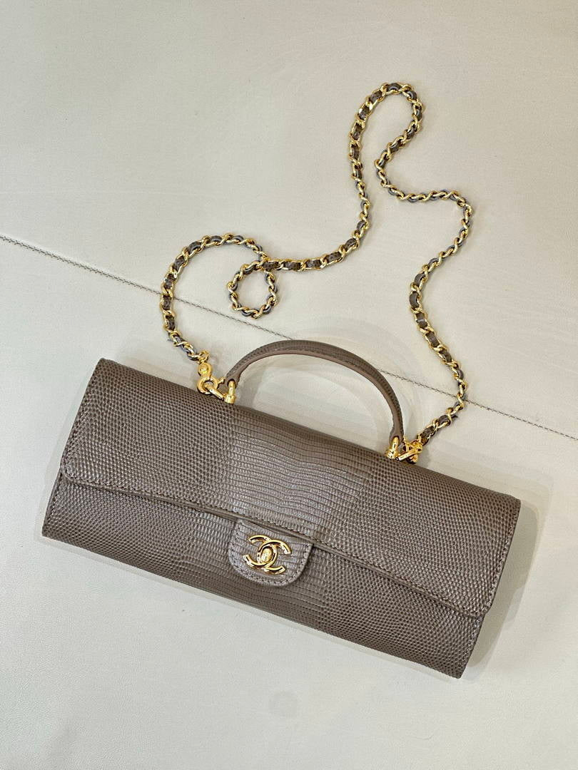 Chanel lizard silk Calfskin & Gold-Tone Metal  AP5280 Brown