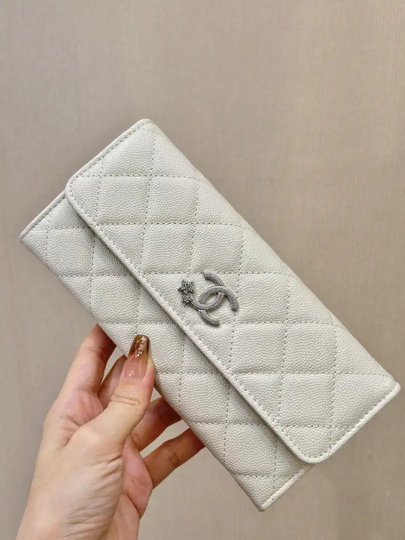 Chanel Long Flap Wallet Grained shiny calfskin AP3724 White