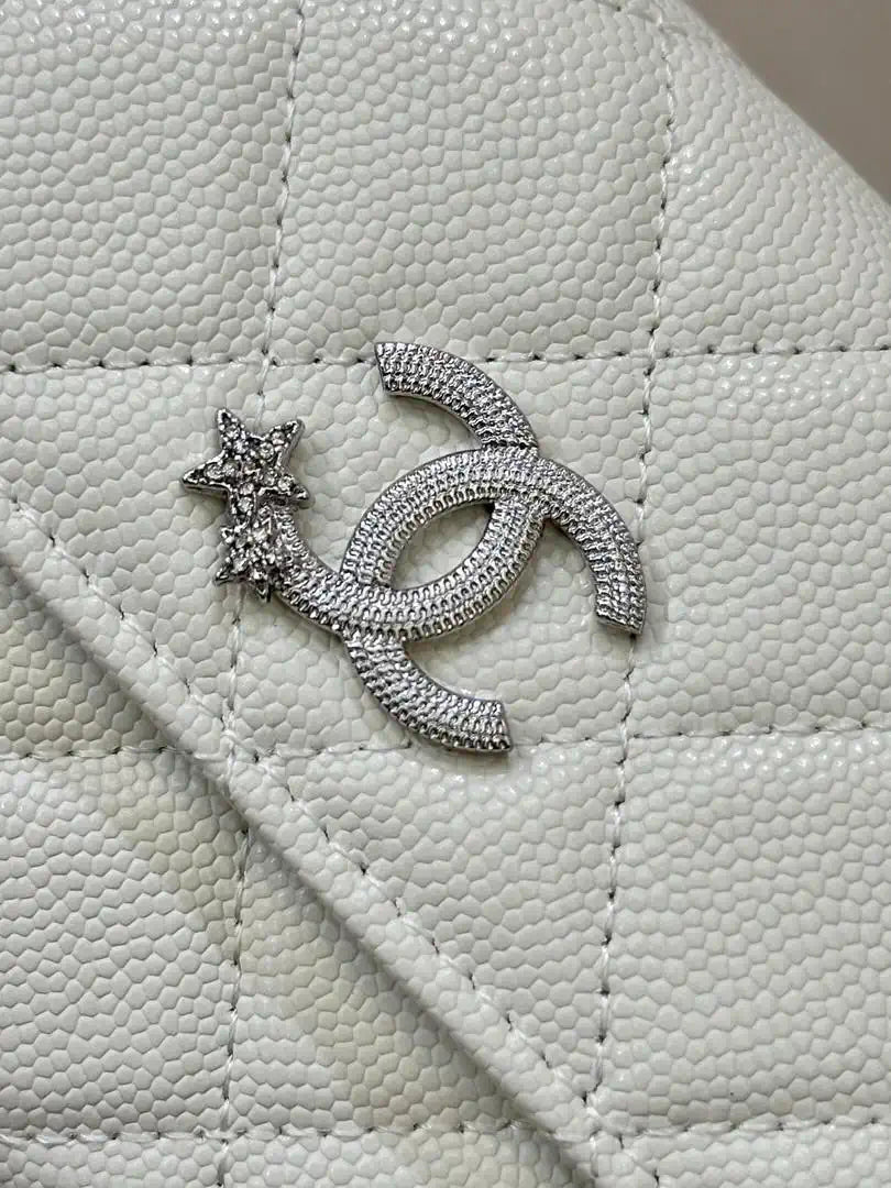 Chanel Long Flap Wallet Grained shiny calfskin AP3724 White