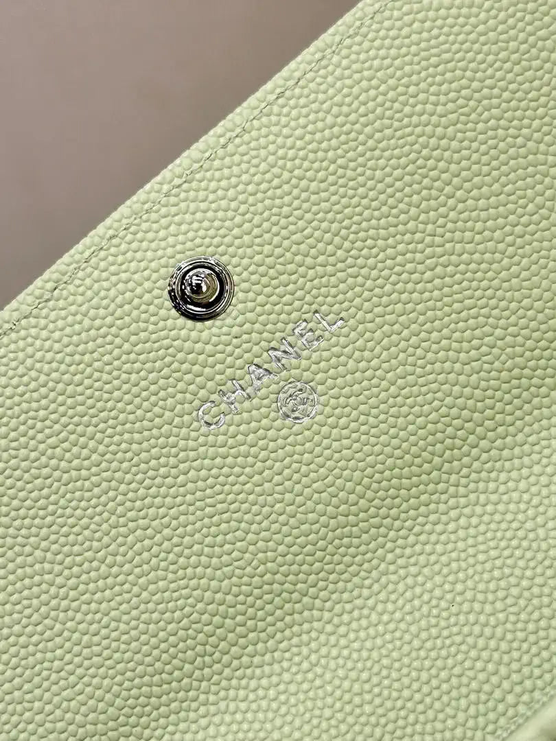 Chanel Long Flap Wallet Grained shiny calfskin AP3724 Green