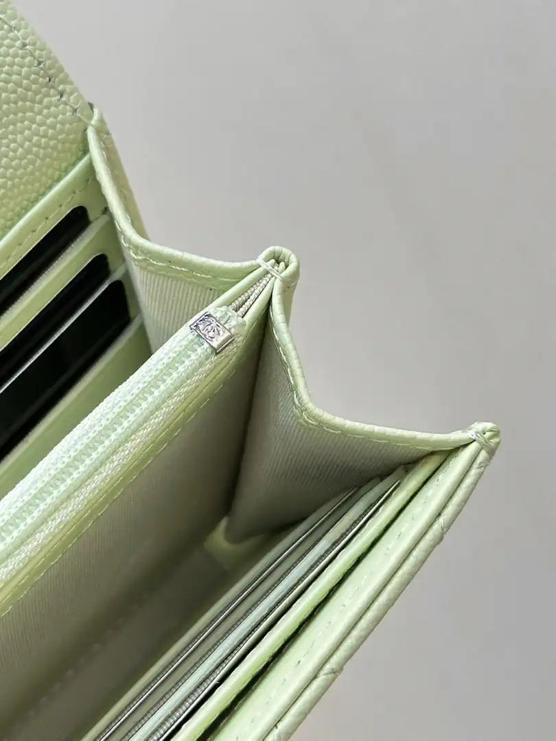 Chanel Long Flap Wallet Grained shiny calfskin AP3724 Green