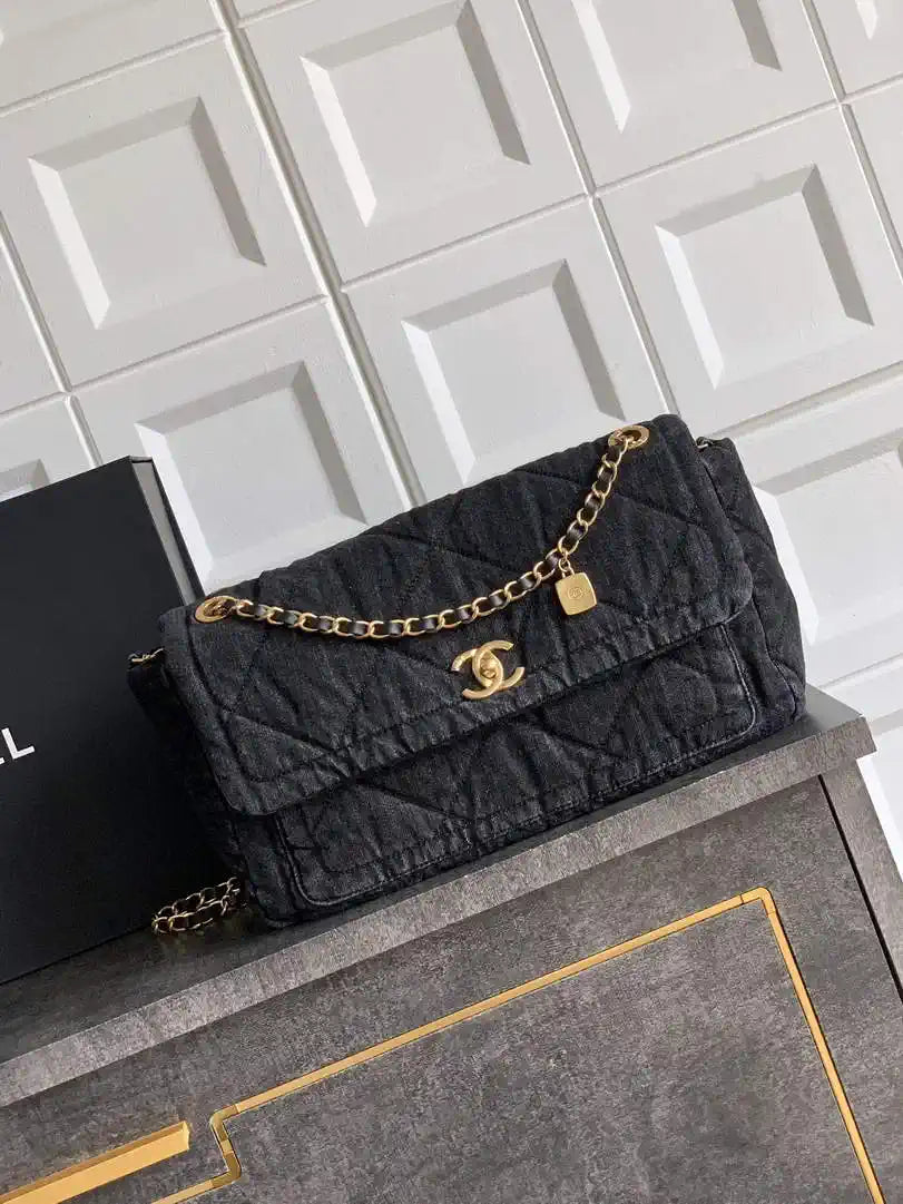 Chanel Maxi Flapbag 25C Washed Denim AS5734 Black