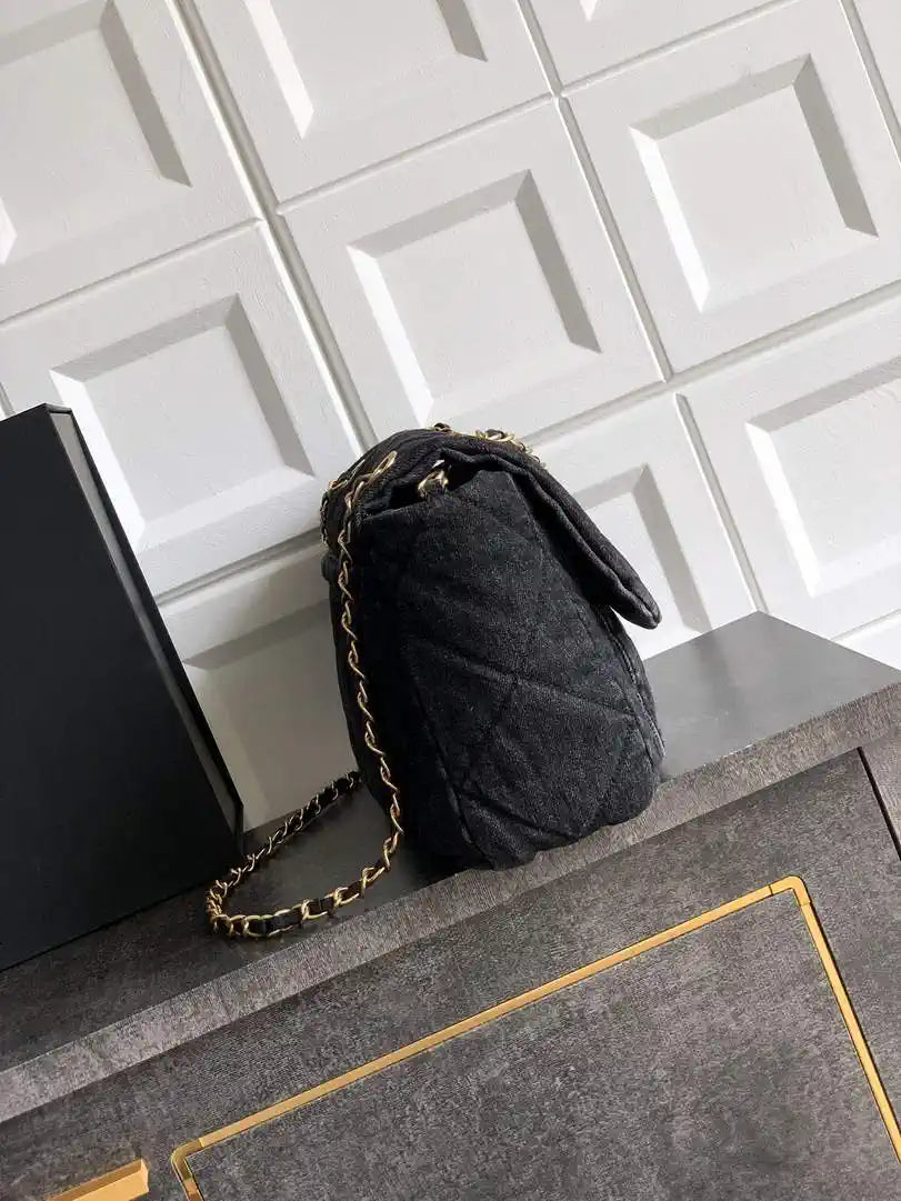 Chanel Maxi Flapbag 25C Washed Denim AS5734 Black