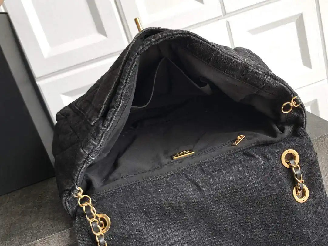 Chanel Maxi Flapbag 25C Washed Denim AS5734 Black