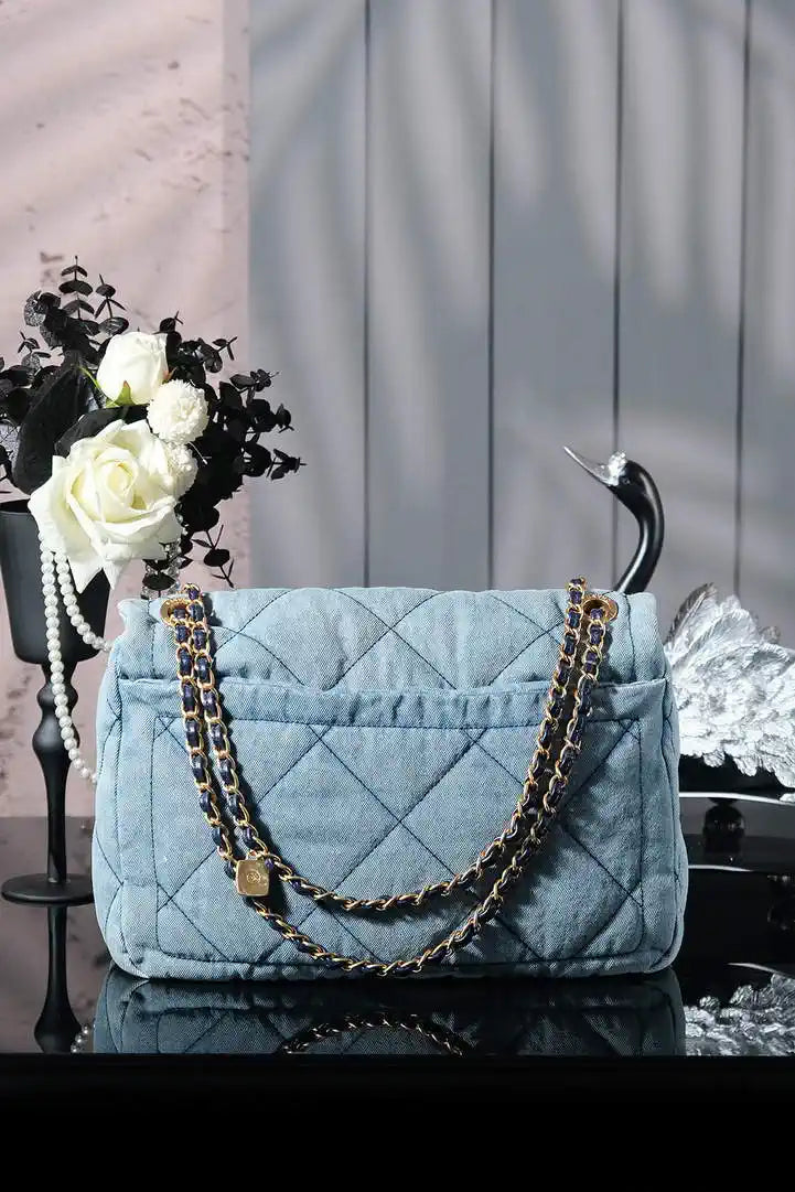 Chanel Maxi Flapbag 25C Washed Denim AS5734 Blue
