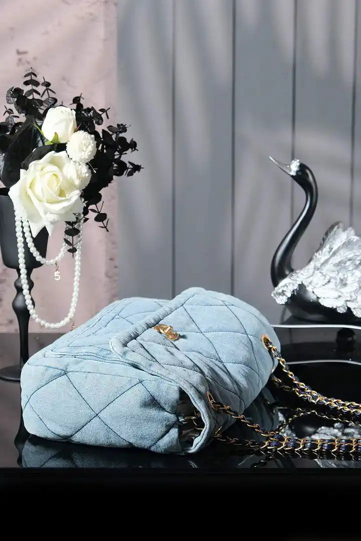 Chanel Maxi Flapbag 25C Washed Denim AS5734 Blue