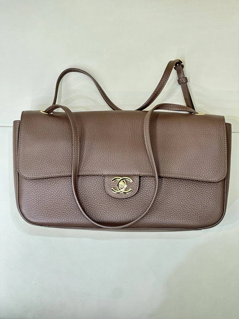 Chanel Maxi Flapbag Grained calfskin & gold-tone metal AS6231 Light brown - Gold - View 5