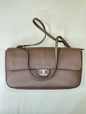 Chanel Maxi Flapbag Grained calfskin & gold-tone metal AS6231 Light brown - Gold - View 11